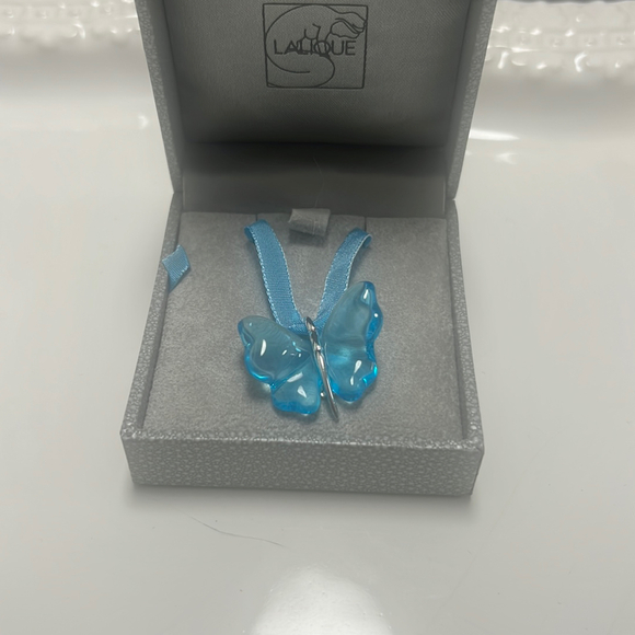 Lalique Crystal Blue Butterfly Pendant with Blue Ribbon Necklace 34 - Picture 1 of 3